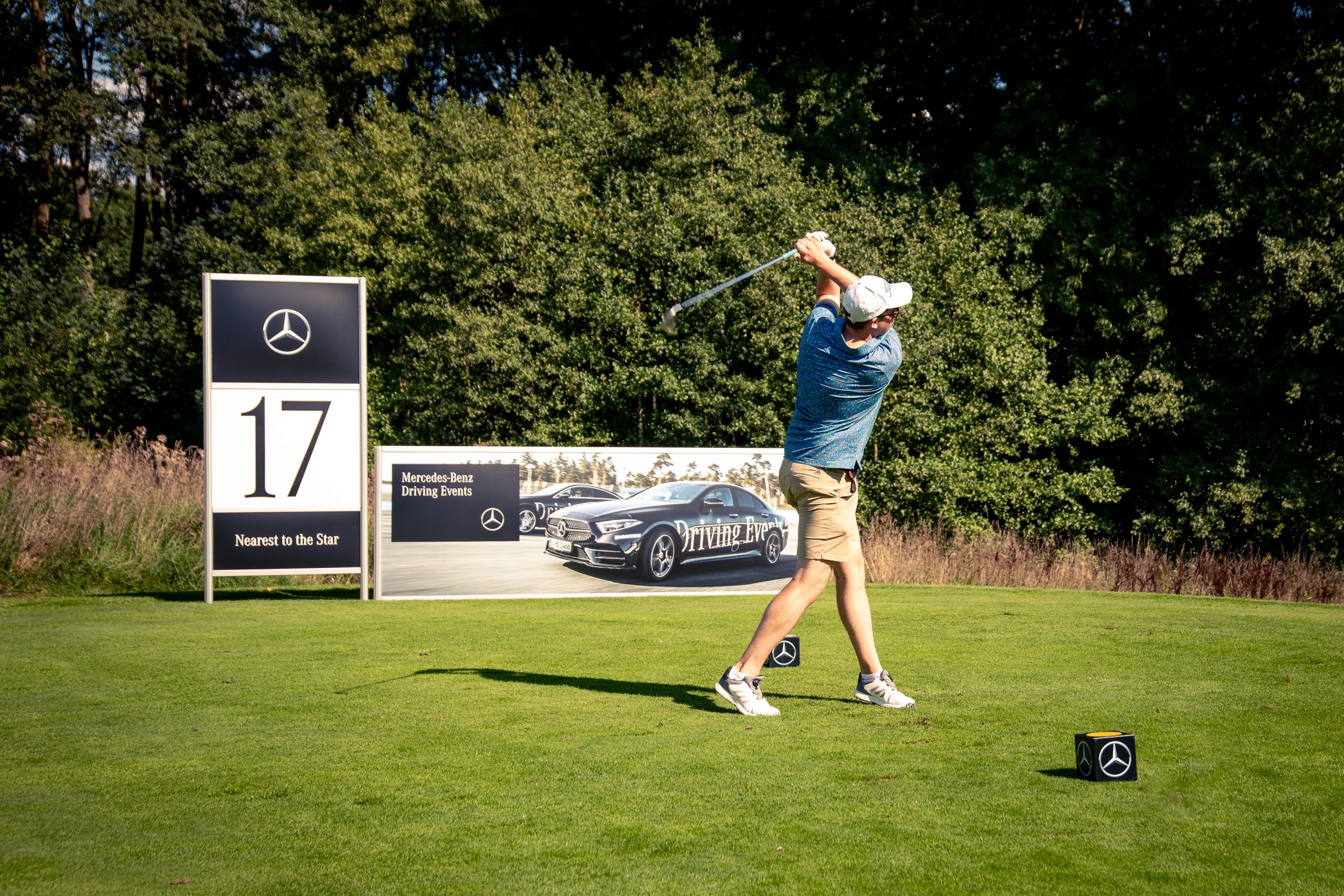 Die zweite Ausgabe des GOLF CHARITY CUP veranstalteten der GOLDENE RING und Mercedes-Benz auf der Anlage des Golfclub Erlangen.