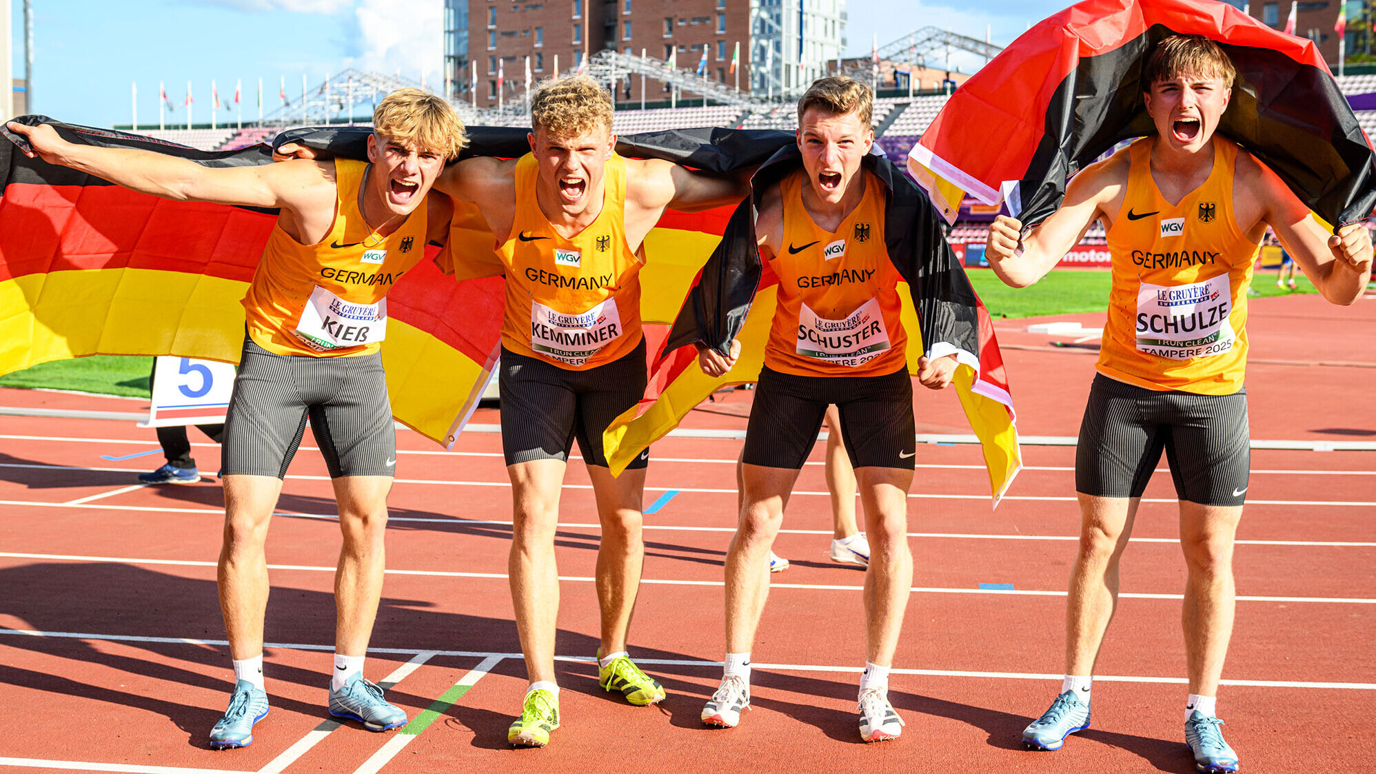 Die deutsche U20-100m-Staffel rund um Jakob Kemminer gewinnt Silber bei der EM in Tampere, Finland. (Foto: Jan Papenfuß)