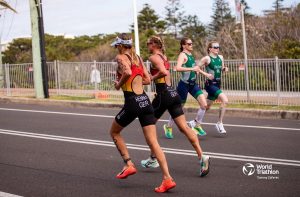 Anja Renner und Maria Paulig holen bei der Para-Triathlon-WM in Australien Bronze.