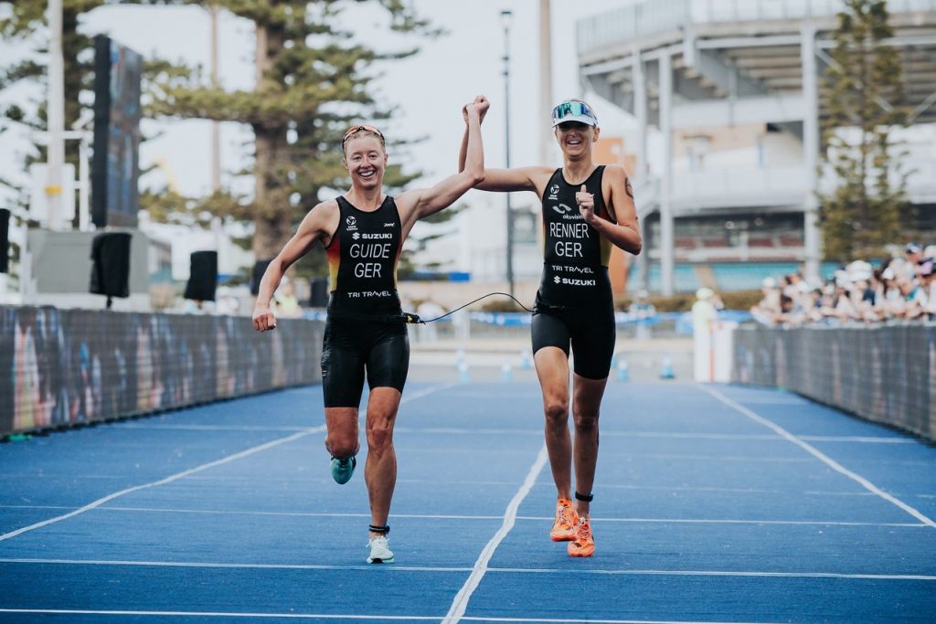 Anja Renner und Maria Paulig holen bei der Para-Triathlon-WM in Australien Bronze.