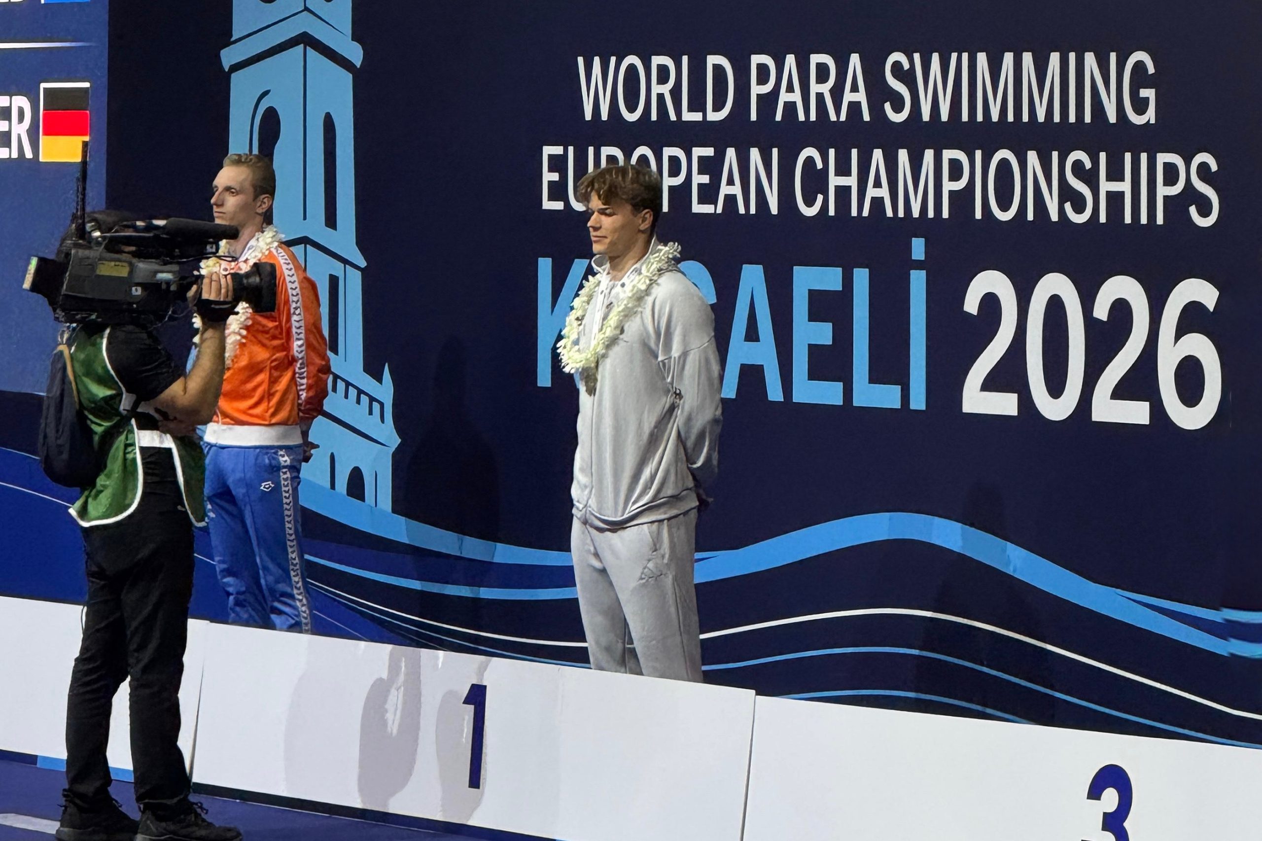 Taliso Engel verteidigt seinen EM-Titel über 100m Brust in 1:02:07 min in Kocaeli.